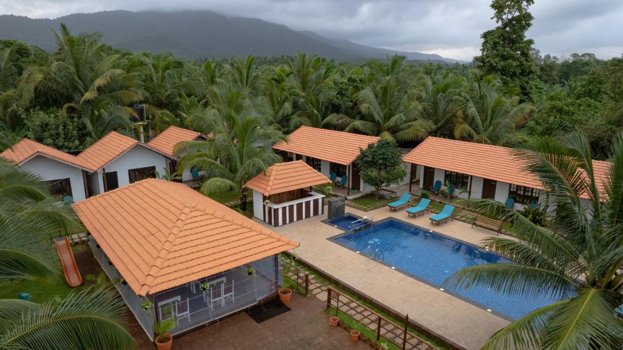 Dhanrains Moonlight Retreat Cottages Palolem Exterior photo